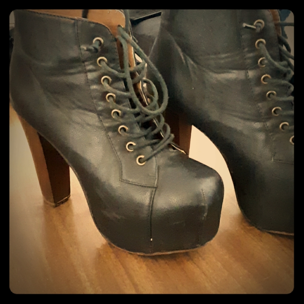 Platform ankle high boots
